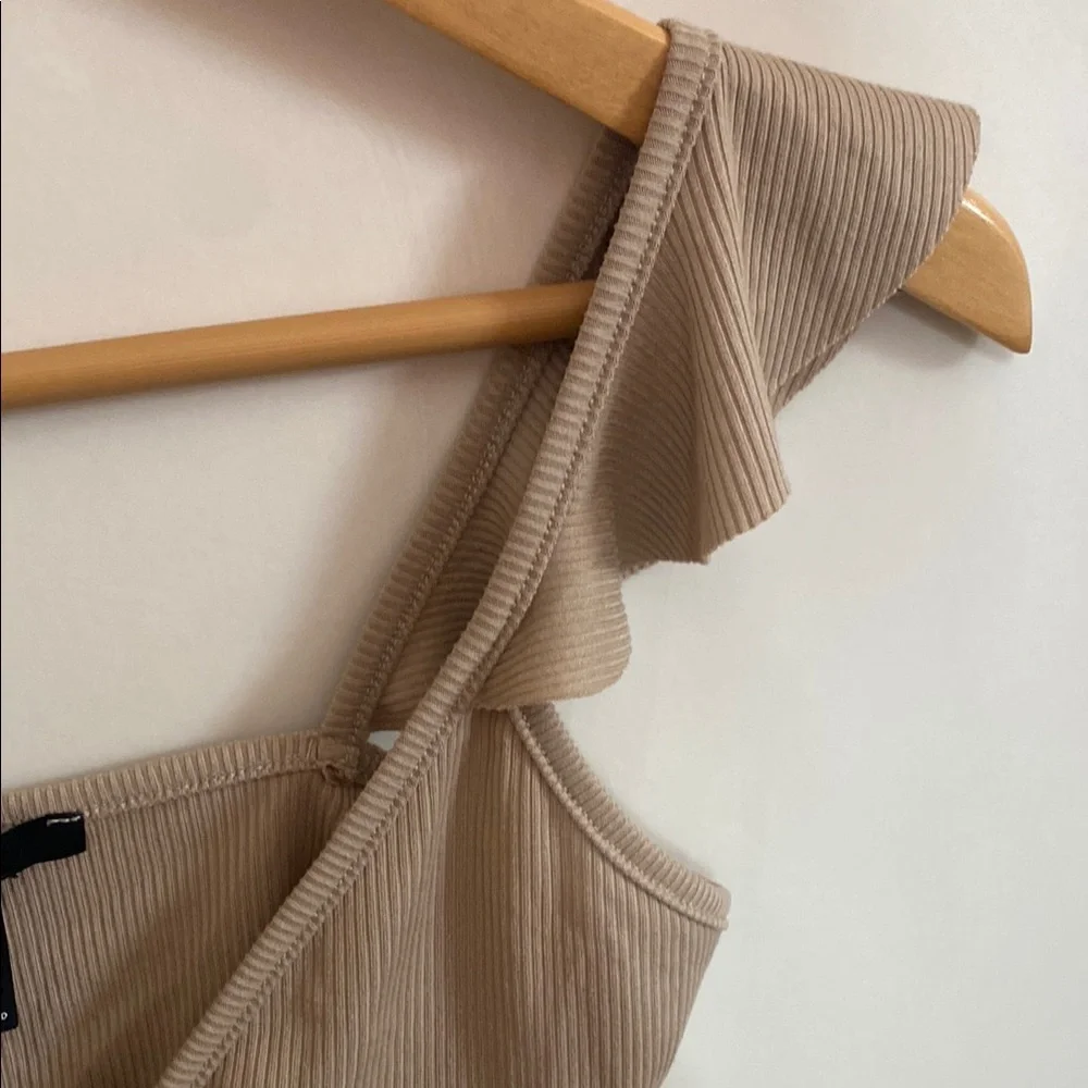 Tan Ribbed Crop Top with Ruffle Sleeves - Picture 5 of 11